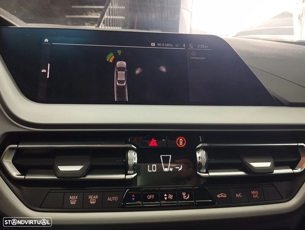 BMW 216 d Advantage — fotografia 24
