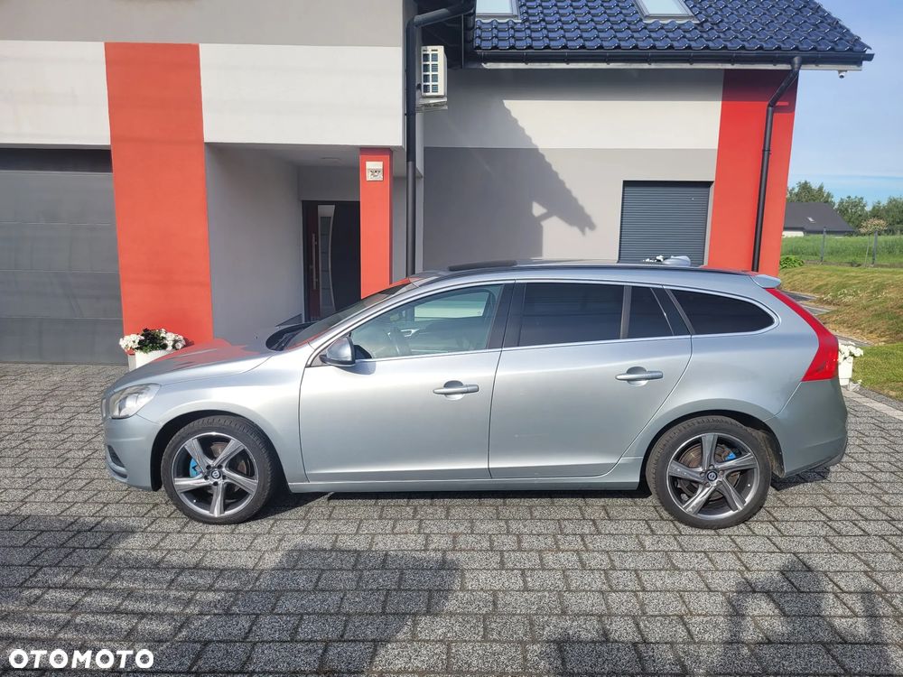 Volvo V60 D3 Momentum - 2