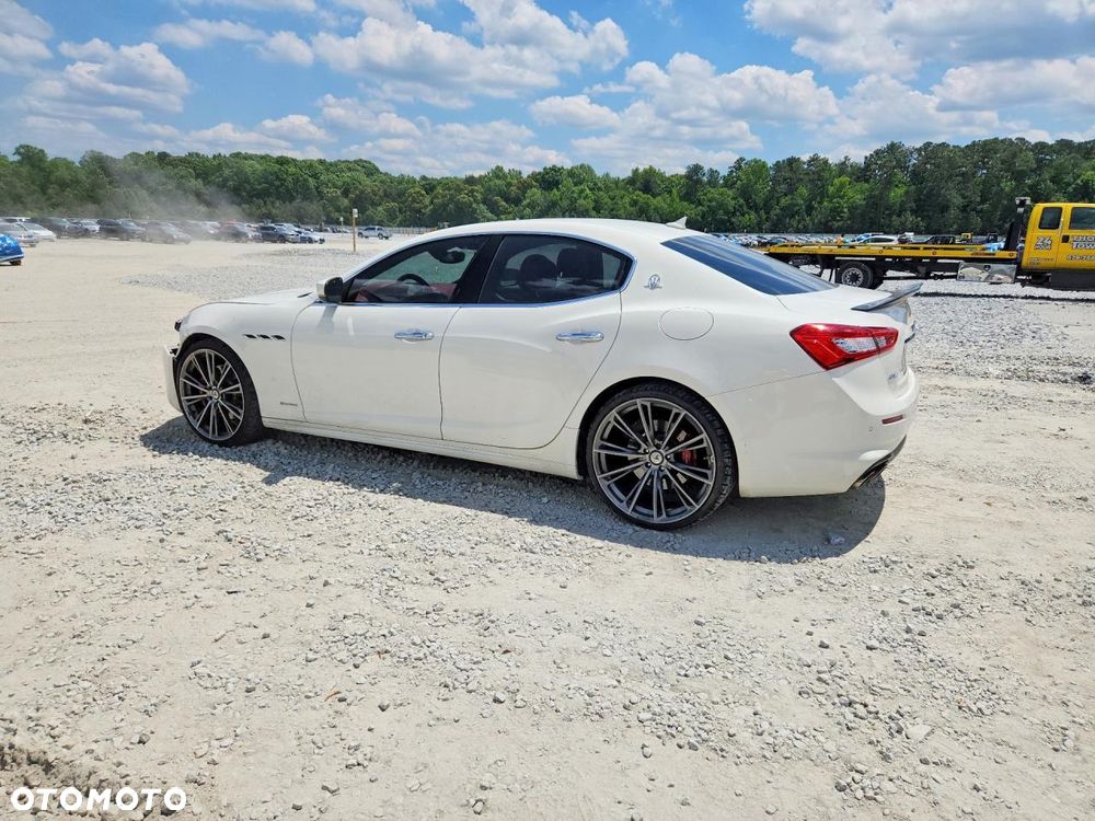 Maserati Ghibli - 3
