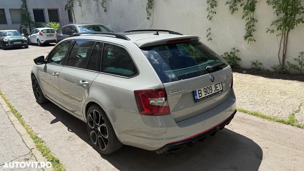 Skoda Octavia 2.0 245 TSI DSG RS - 4