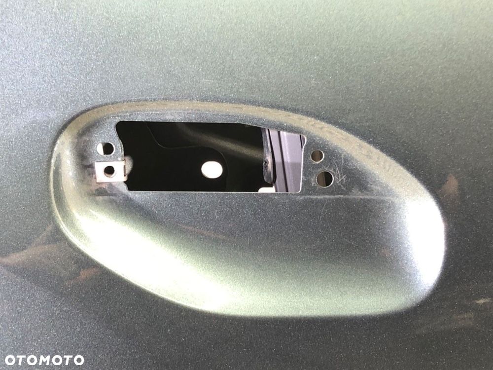 DRZWI PRAWY TYŁ  DACIA DUSTER (HM_) 2017 - 2022 1.0 TCe 90 67 kW [91 KM] benzyna 2021 - 2022 - 2