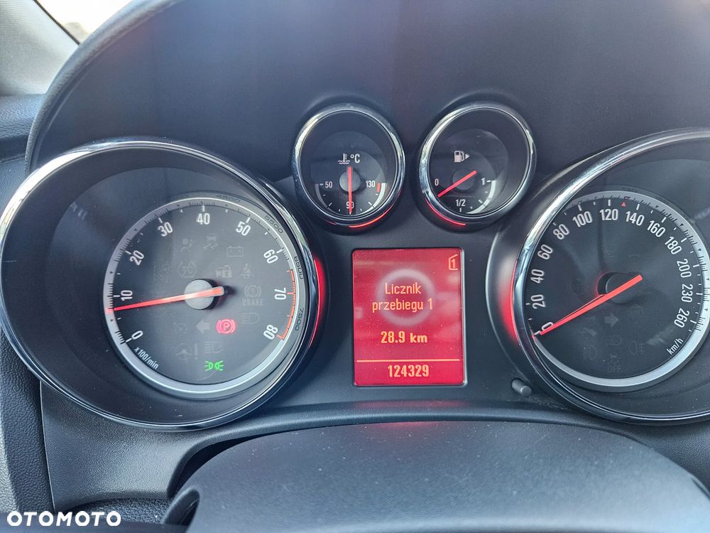 Opel Astra 1.6 Innovation - 17