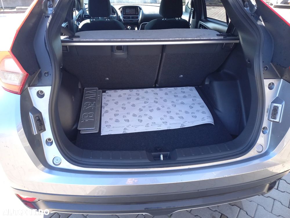 Mitsubishi Eclipse-Cross 1.5-litre 16-valve DOHC MIVEC Inform - 14