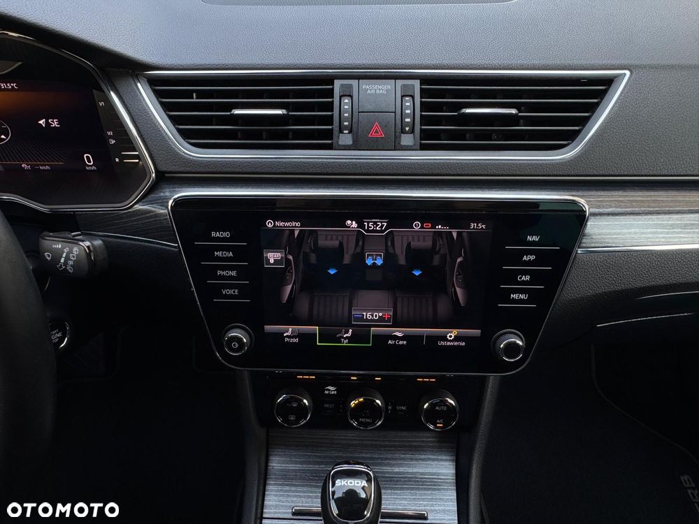 Skoda Superb 2.0 TDI SCR Style DSG - 25