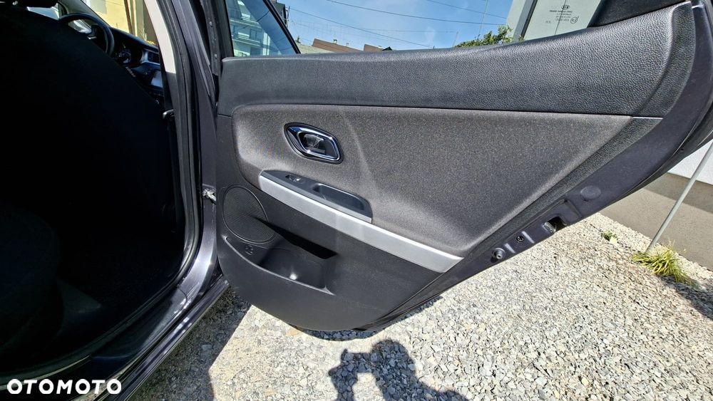 Kia Ceed 1.4 CVVT Dream-Team Edition - 14