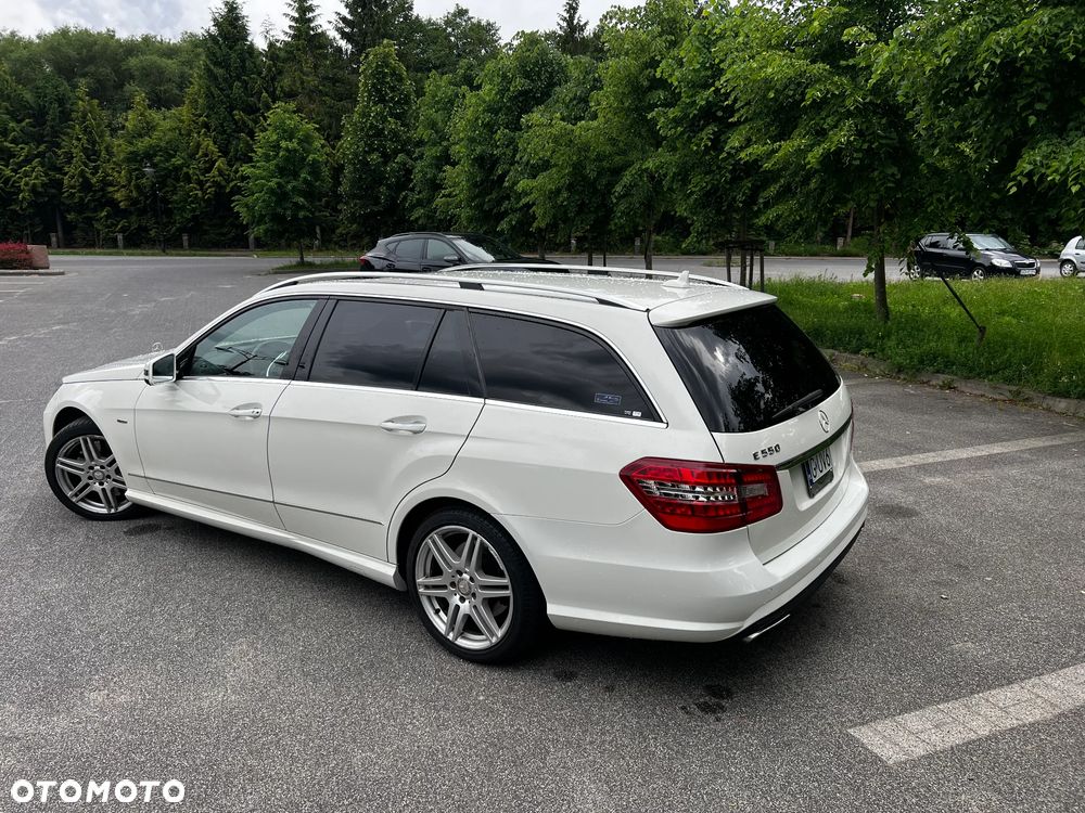 Mercedes-Benz Klasa E 500 BlueEFFICIENCY 7G-TRONIC Avantgarde - 4