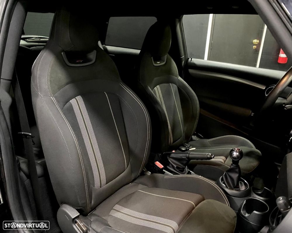 MINI 3 Portas Cooper D - 15