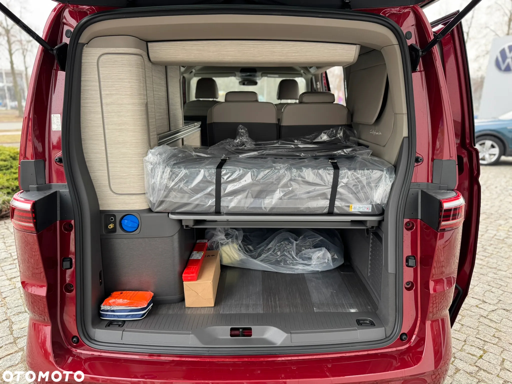 Volkswagen Multivan - 34