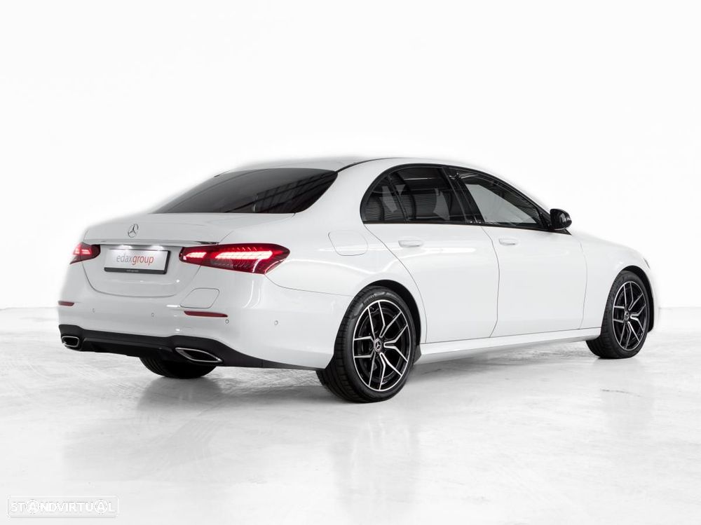 Mercedes-Benz E 300 de 9G-TRONIC AMG Line - 3