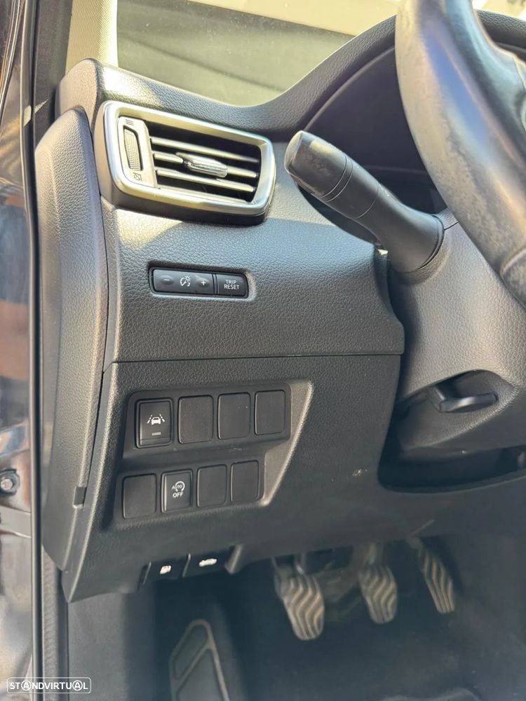 Nissan Qashqai 1.2 DIG-T N-Connecta RS+PS 18 - 21