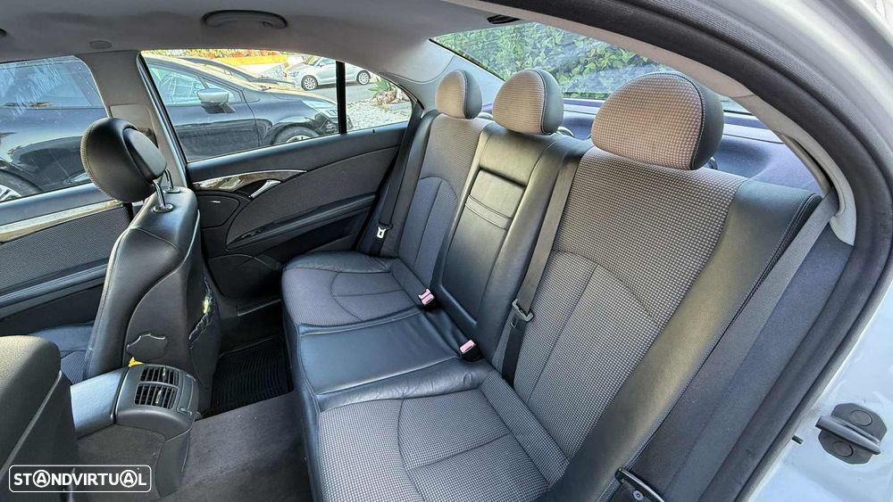 Mercedes-Benz E 220 CDI Avantgarde - 13
