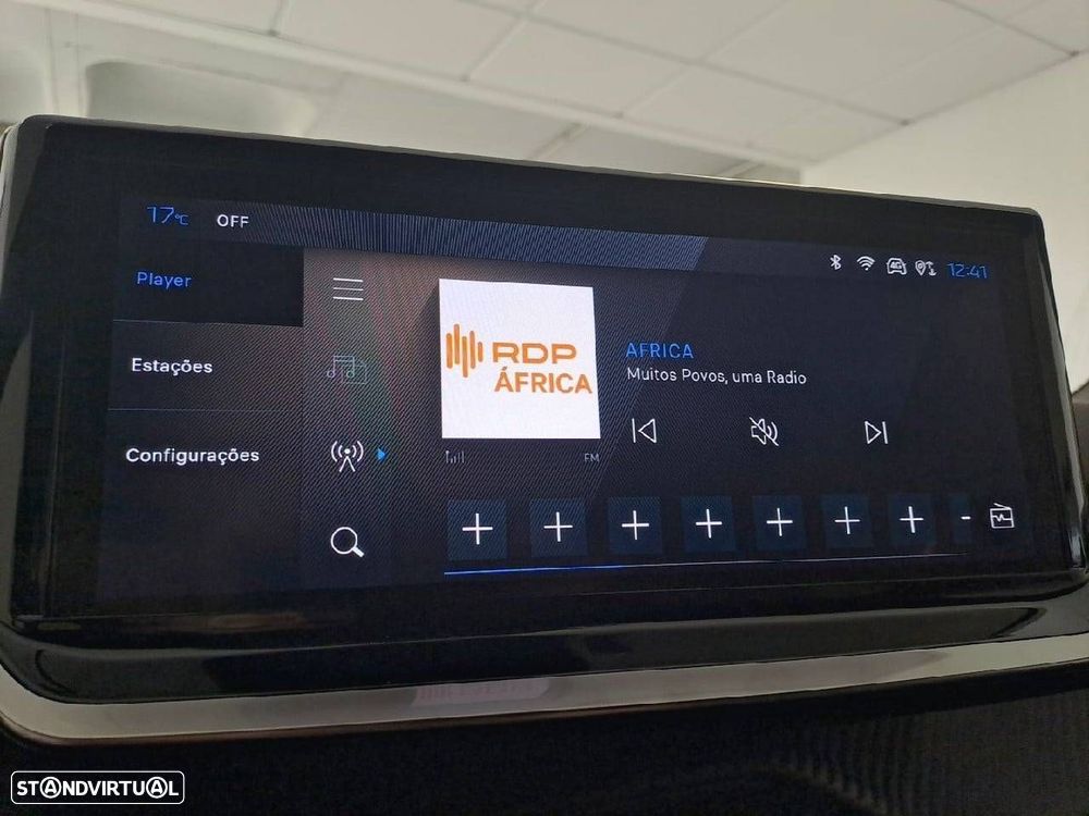 Peugeot 2008 1.2 Hybrid Allure e-DCS6 - 19