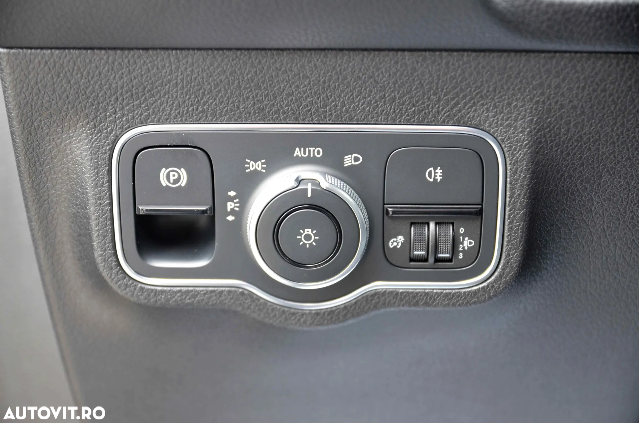Mercedes-Benz GLB 180 d Aut. - 34