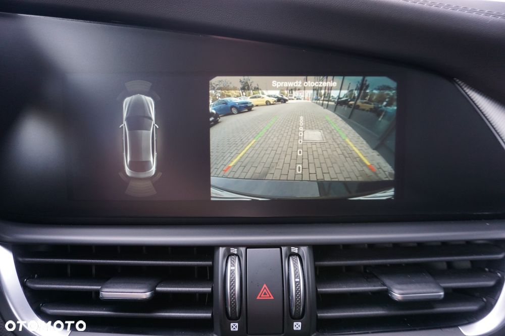 Alfa Romeo Giulia 2.0 Turbo Veloce Q4 - 17