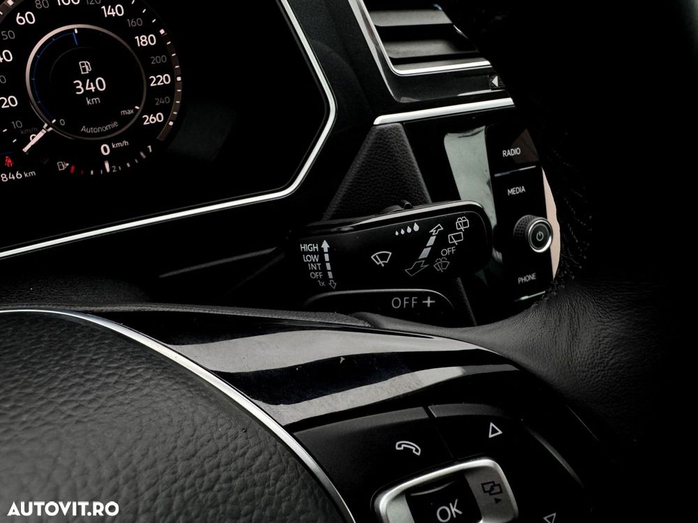 Volkswagen Tiguan - 24