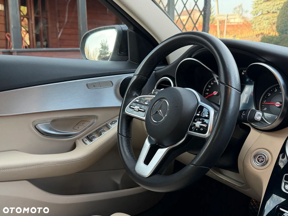 Mercedes-Benz Klasa C 180 9G-TRONIC Avantgarde - 27