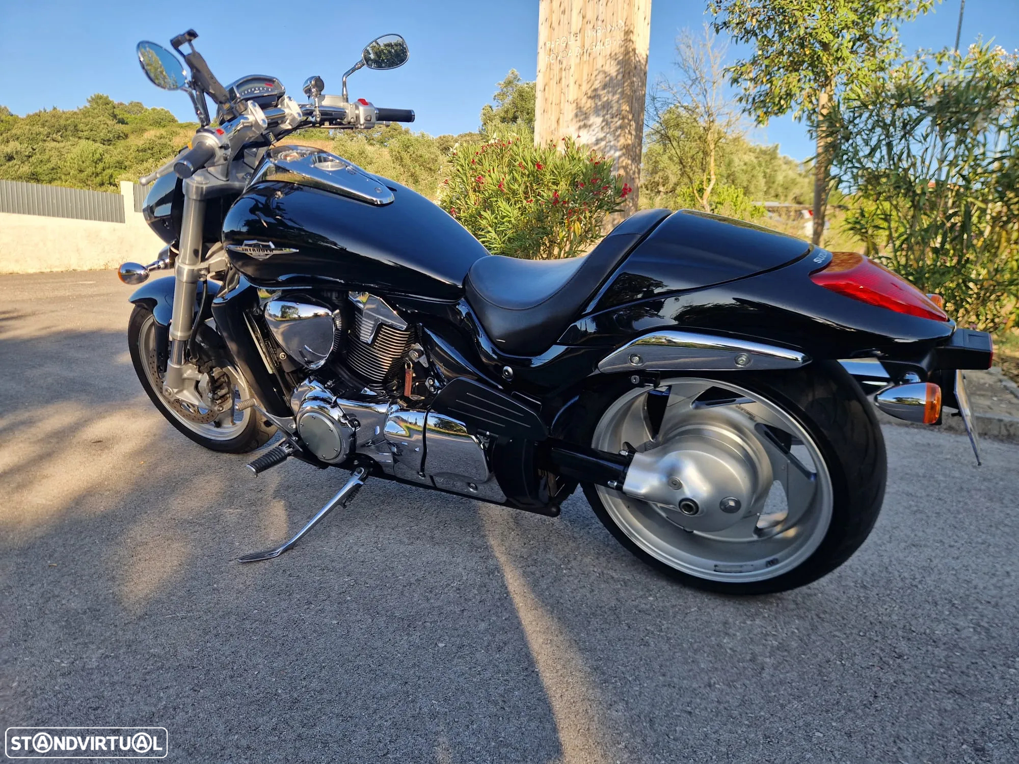 Suzuki Intruder 1800  Possível Financiamento - 5
