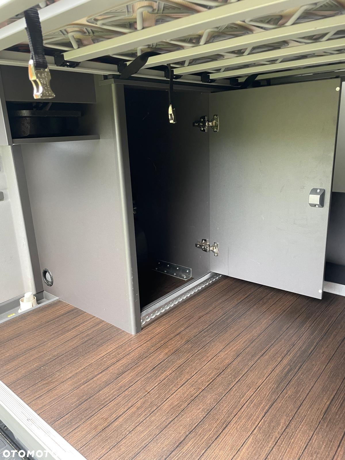 Volkswagen Crafter Grand California 600 - 9