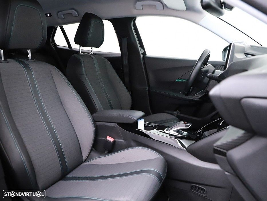 Peugeot e-2008 50 kWh Allure - 23