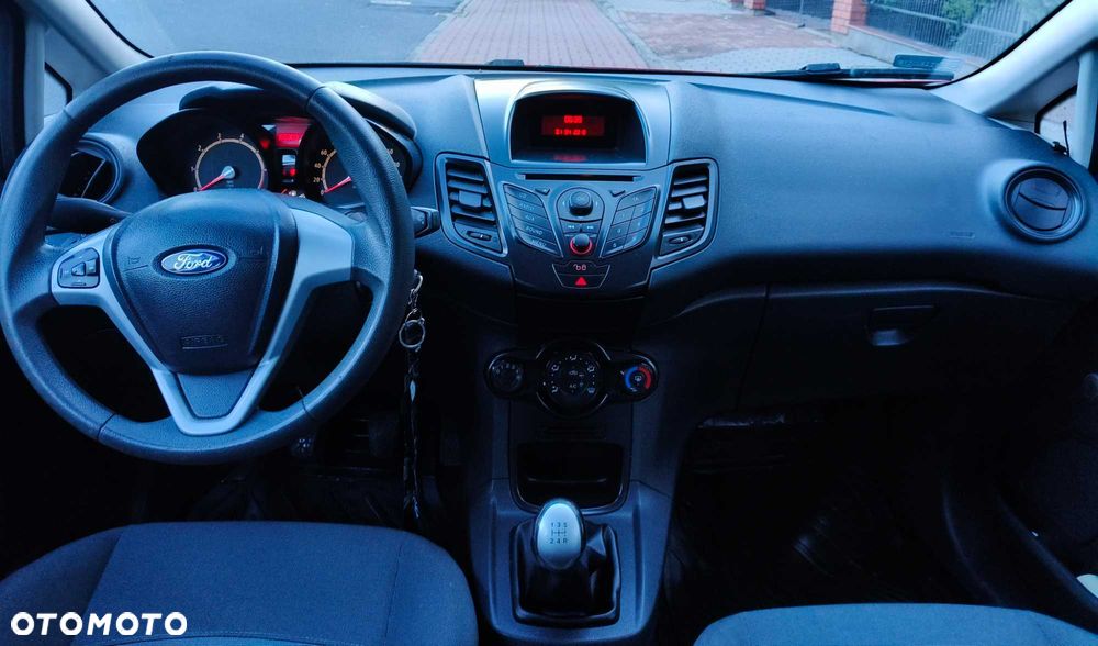 Ford Fiesta - 2