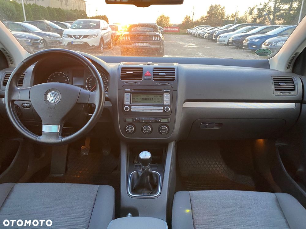 Volkswagen Golf 1.6 United - 30