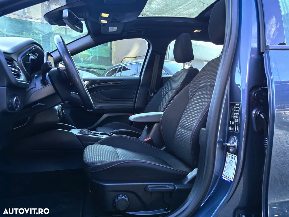 Ford Focus Turnier 1.5 EcoBlue Start-Stopp-System Aut. ST-LINE - 13