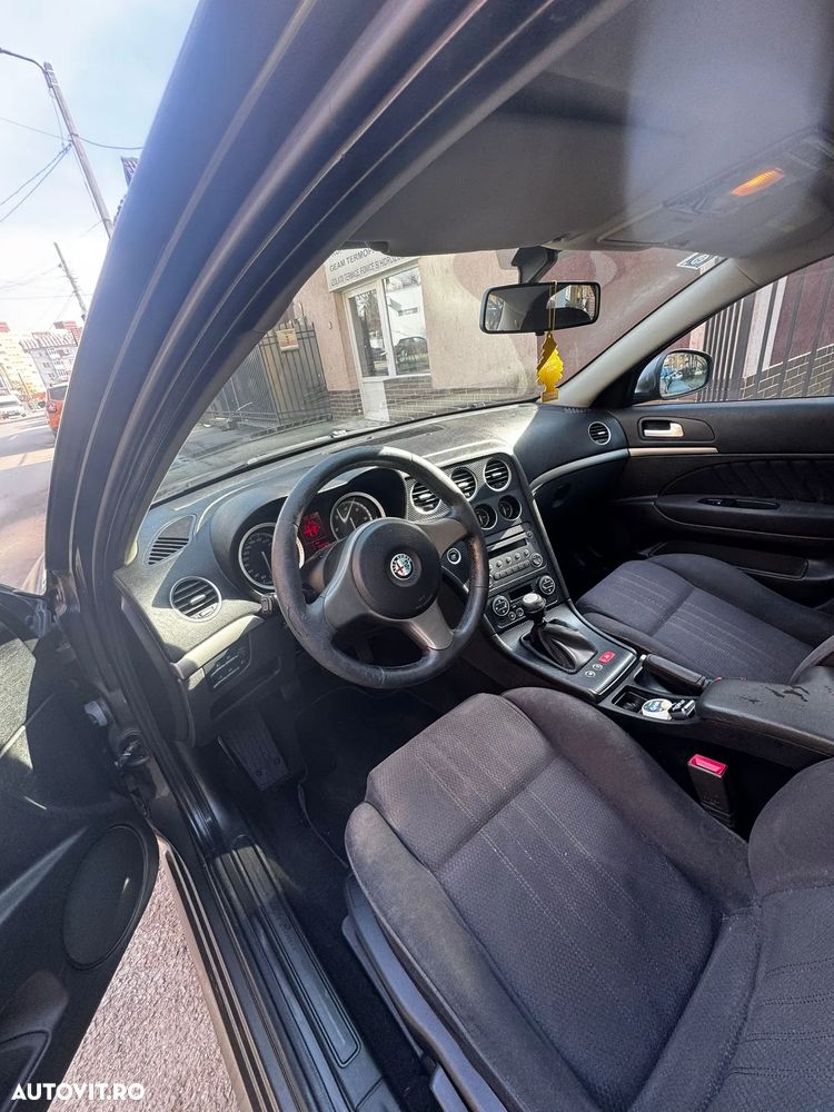 Alfa Romeo 159 1.9 Multijet Distinctive - 23