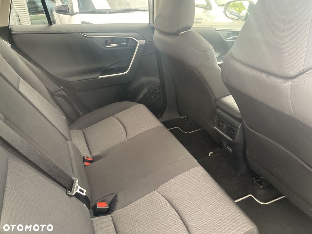 Toyota RAV4 - 11