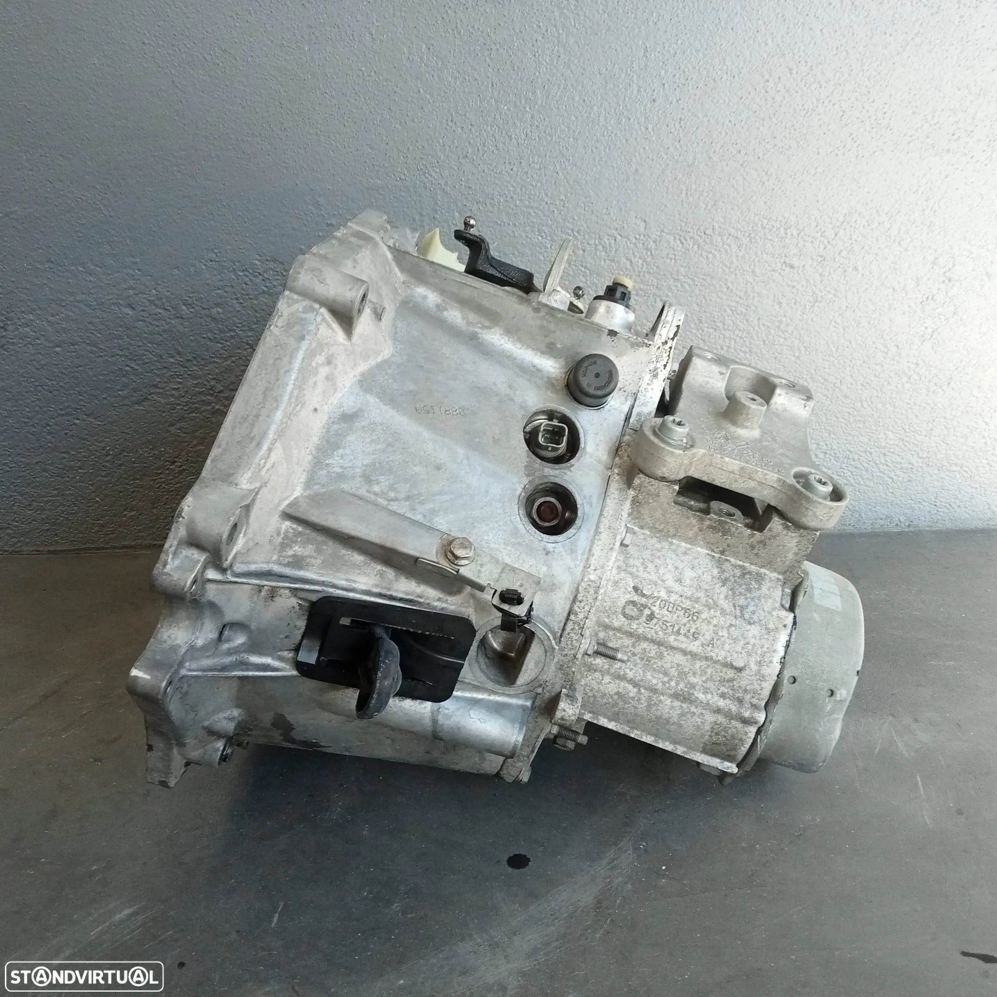 Caixa de Vel Peugeot 207 1.6Hdi 20DP66 em Stock - 2