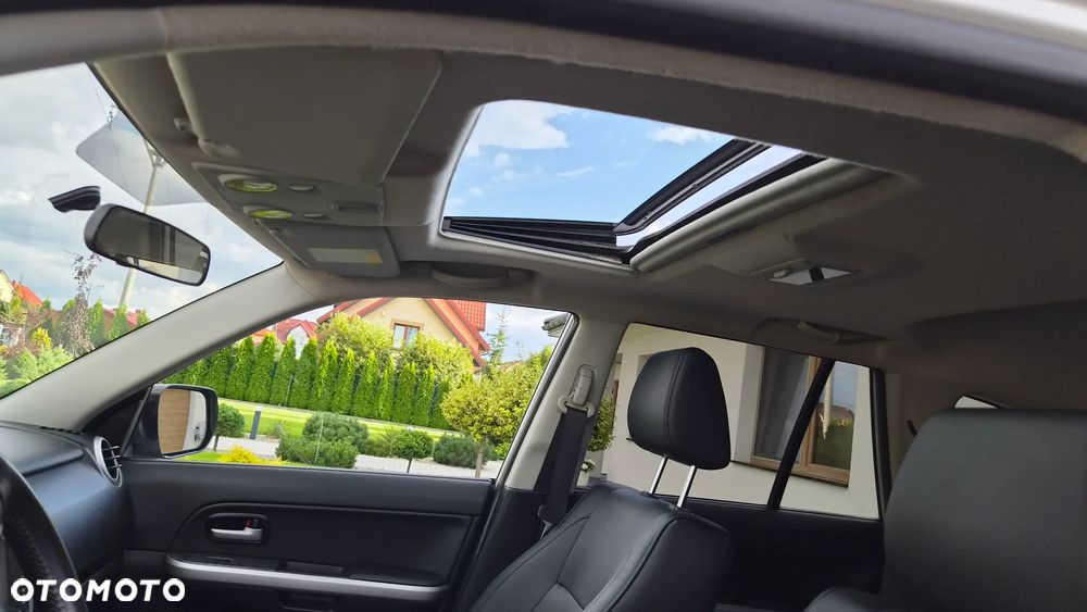 Suzuki Grand Vitara 1.9 DDiS Premium EU5 - 19