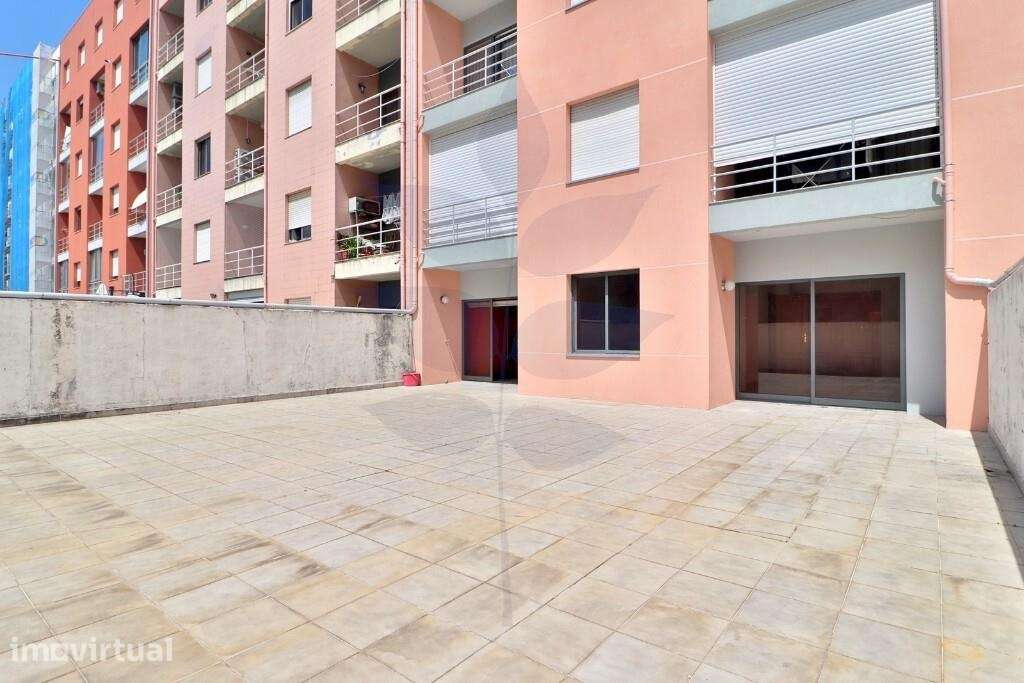 Arrendamento Apartamento T2 no centro da cidade - Grande imagem: 2/18