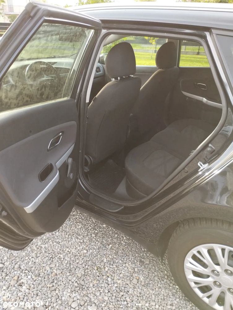 Kia Ceed SW 1.4 Attract - 8