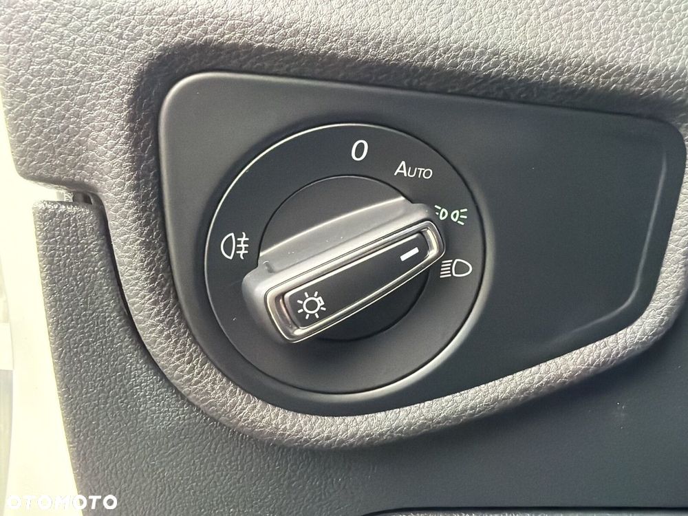 Volkswagen Touran - 29