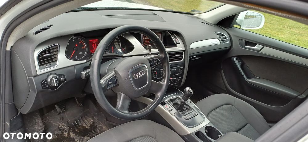 Audi A4 Avant 2.0 TDI - 14