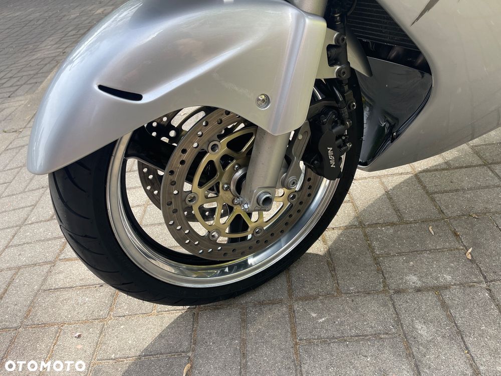 Honda CBR - 18