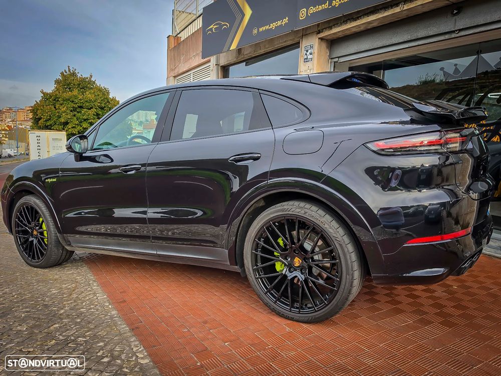 Porsche Cayenne Coupé E-Hybrid - 10