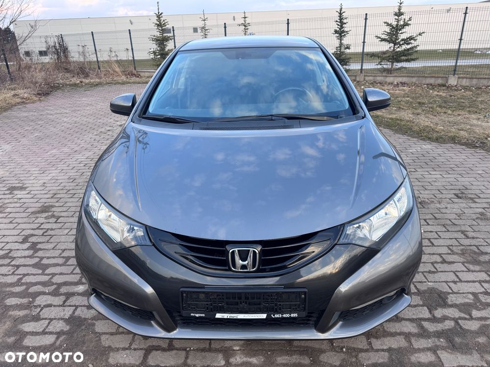 Honda Civic 1.8 i-VTEC Automatik Executive Black Edition - 3