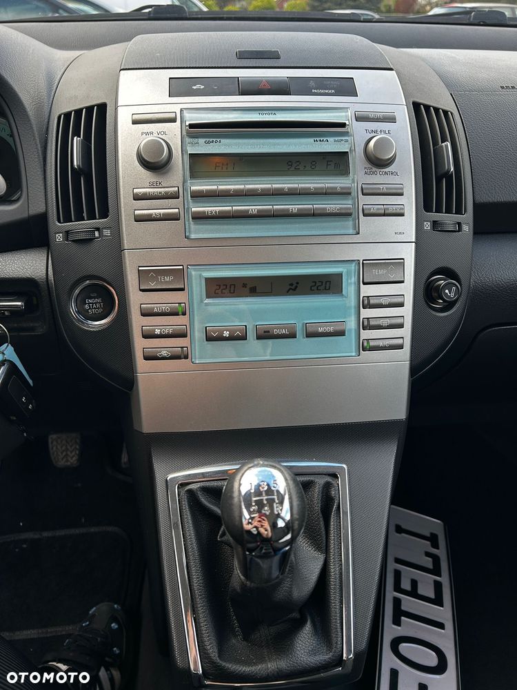 Toyota Corolla Verso 1.8 Sol + 7os - 12