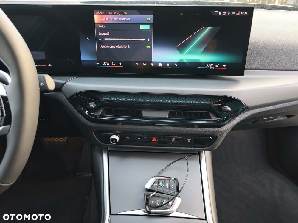 BMW Seria 3 318d Advantage - 26