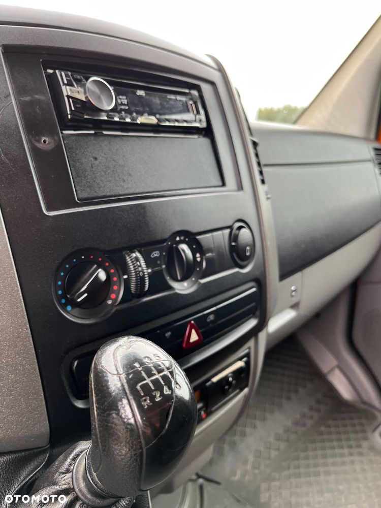 Mercedes-Benz Sprinter - 9
