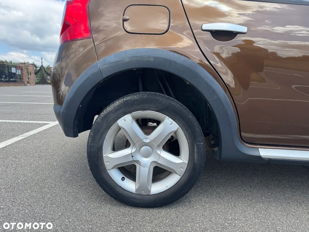 Dacia Sandero 1.6 MPI Stepway - 9