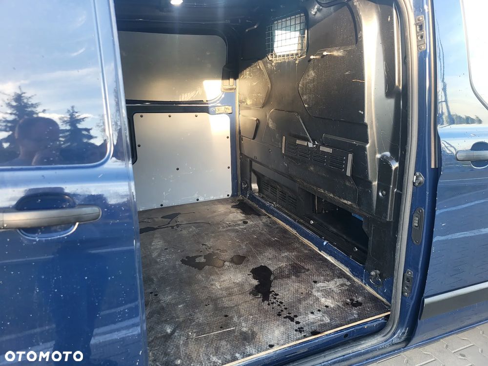 Ford Transit - 27