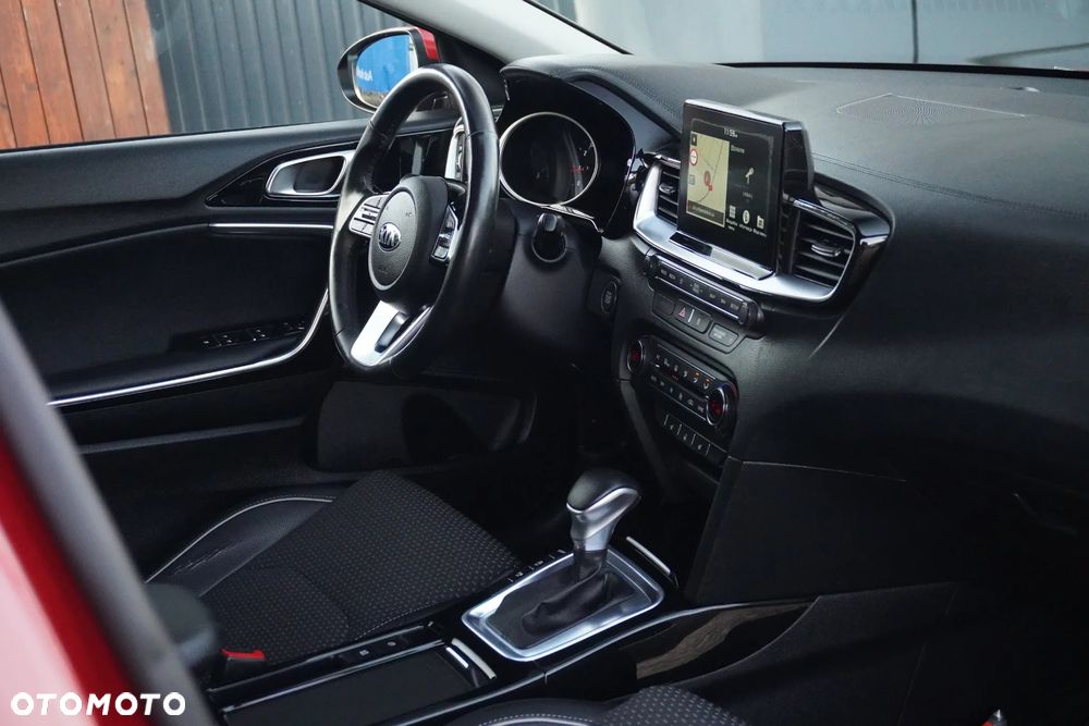 Kia Ceed 1.4 T-GDI L Business Line DCT - 14