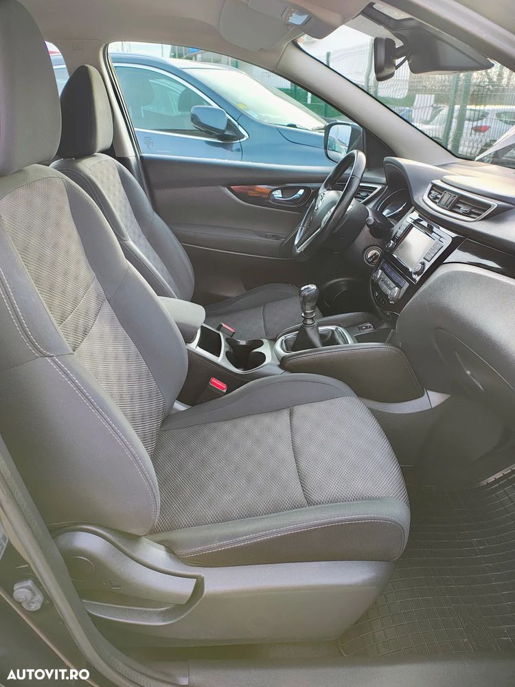 Nissan Qashqai 1.6 DCI N-Connecta - 21