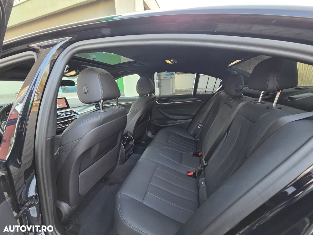 BMW Seria 5 520d xDrive AT MHEV - 17