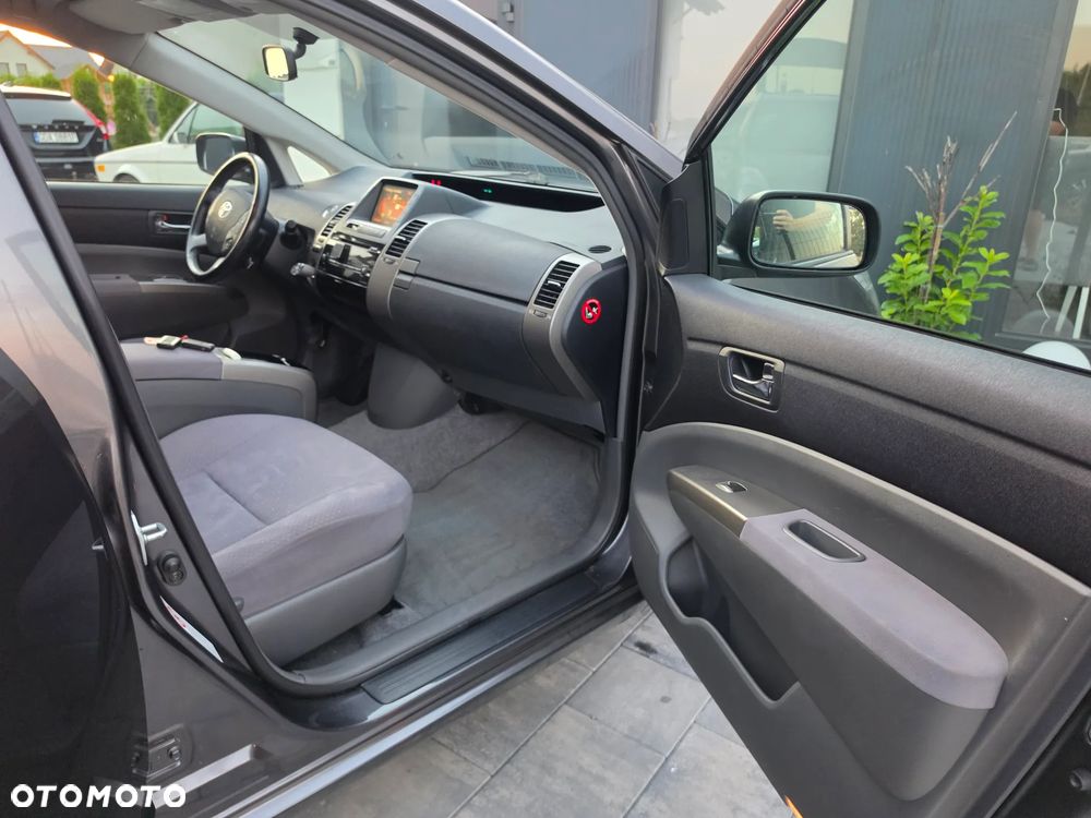 Toyota Prius - 7