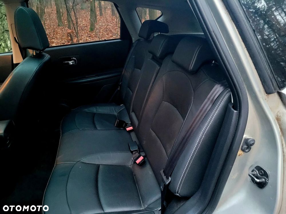 Nissan Qashqai 2.0 dCi DPF tekna - 12