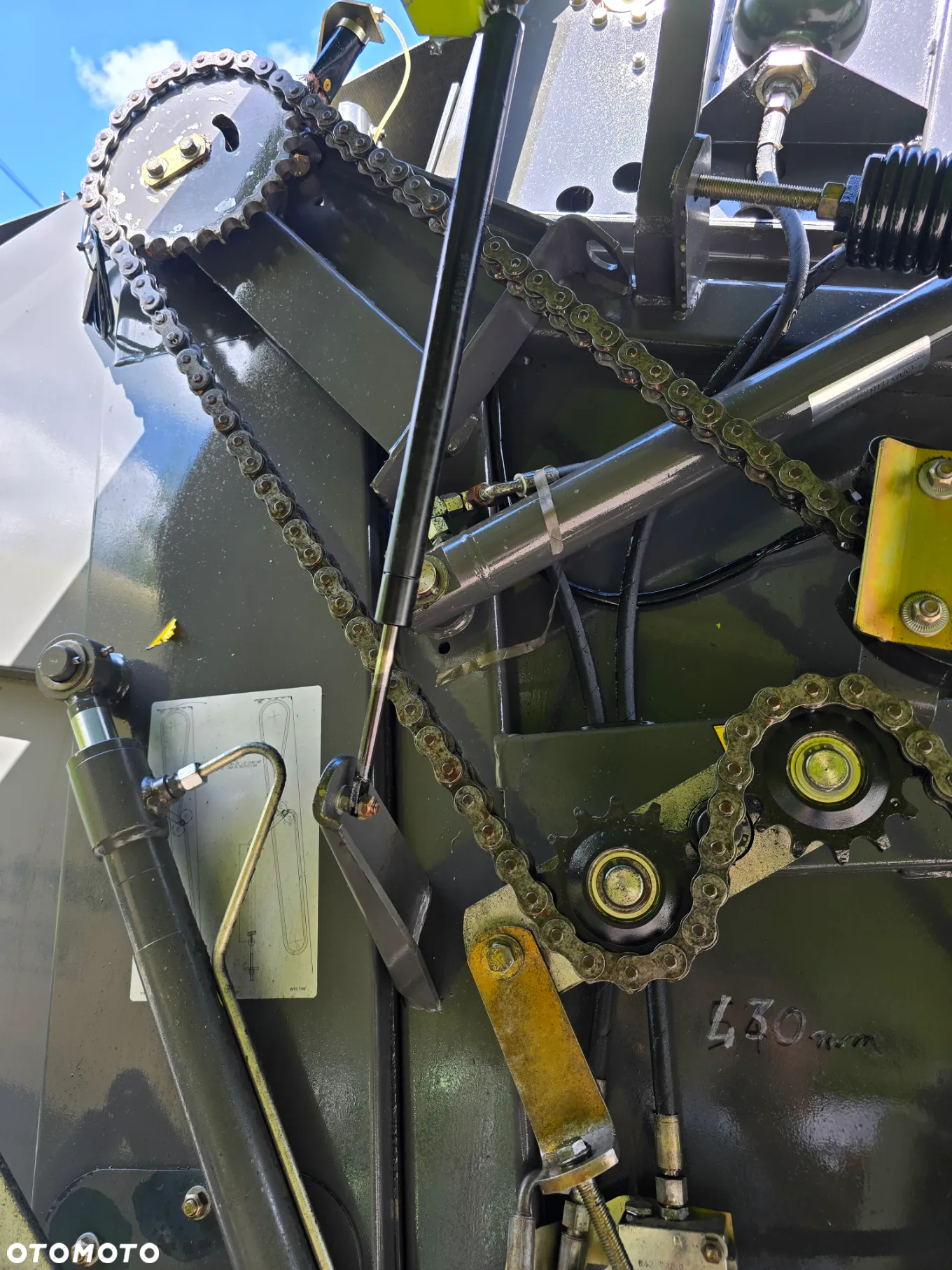 Claas Variant 370 - 21