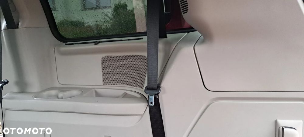 Chrysler Town & Country 3.6 Touring - 38