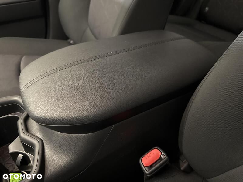 Toyota RAV4 - 19